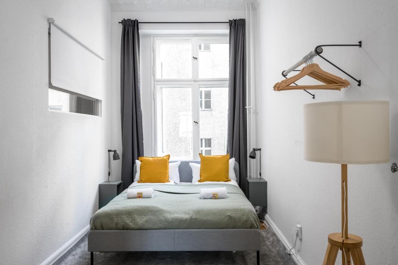 Riesiges Apartment Nahe Kudamm Sehr Schoner Altbau 123M2 Gross 12 Gaste Berlin Exterior photo